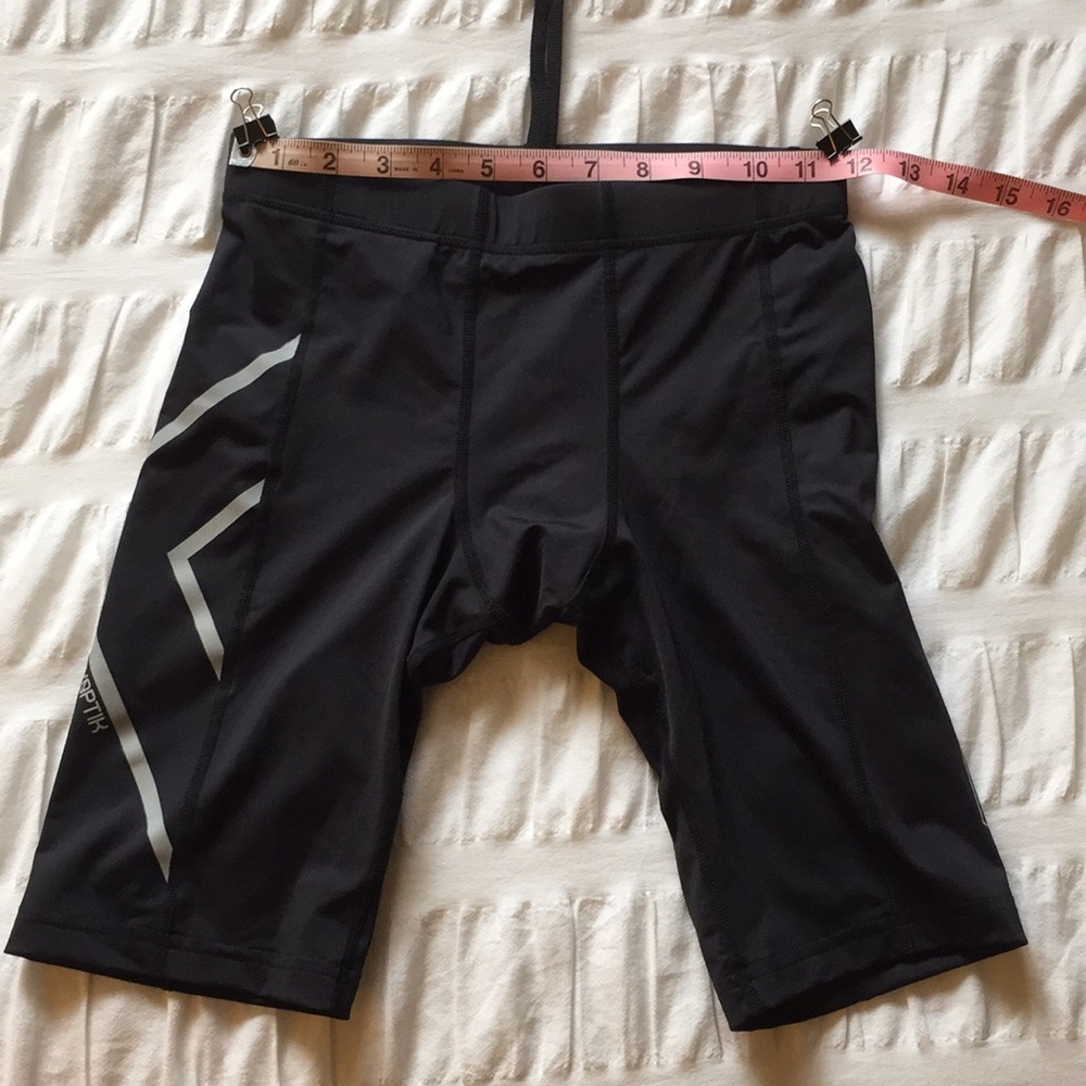 2XU Hyoptik Compression Shorts - Black/Silver